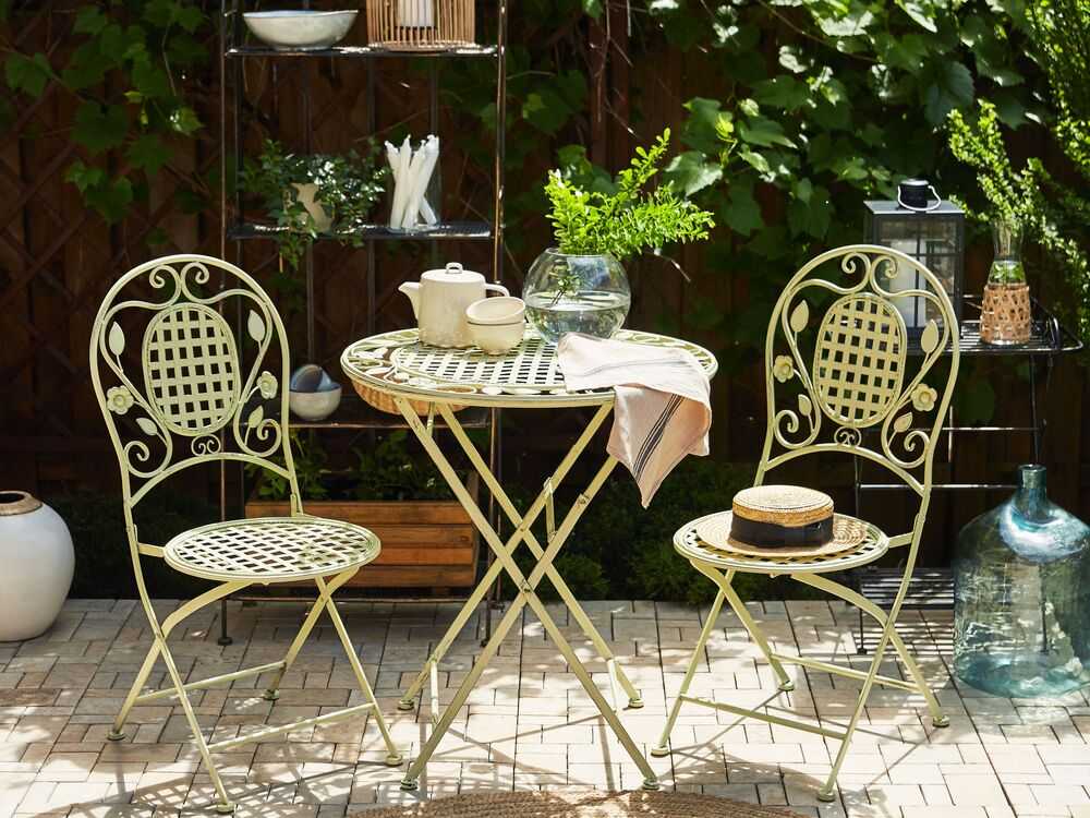 Beliani Bistro staliukas BIVIO 70 cm 70 cm metalinis šviesiai žalias
