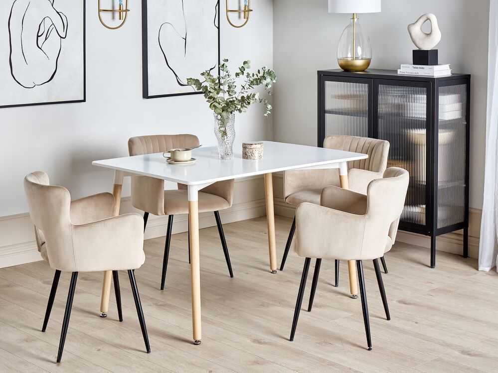Beliani Valgomojo stalas NEWBERRY baltas 120 cm x 80 cm