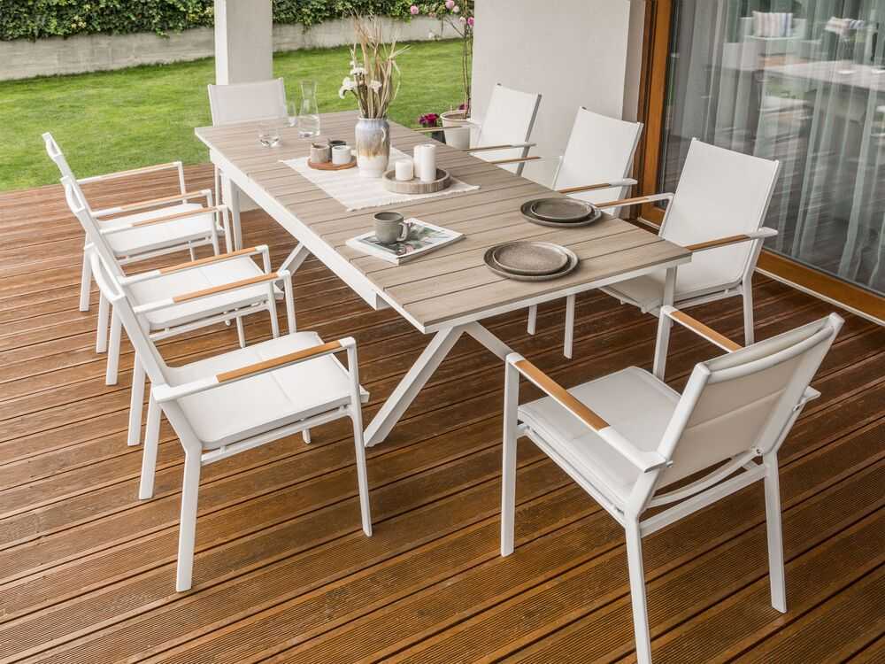 Beliani Išskleidžiamas sodo stalas FANES 184/242 × 90 cm, metalinis, baltas