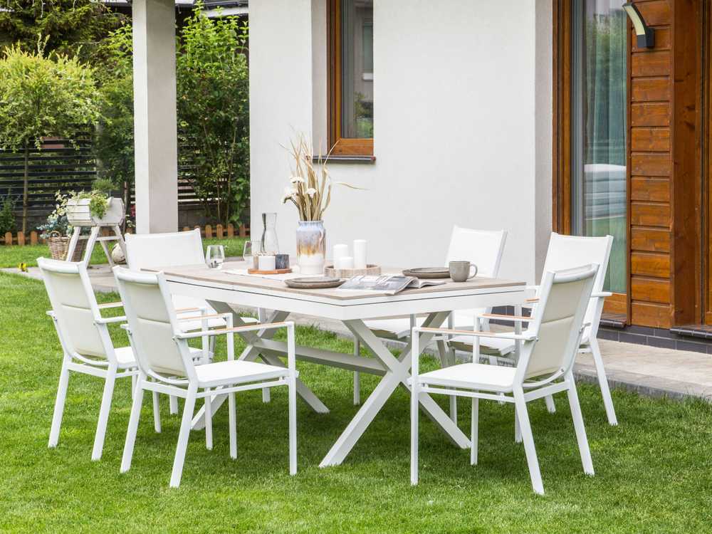 Beliani Išskleidžiamas sodo stalas FANES 184/242 × 90 cm, metalinis, baltas