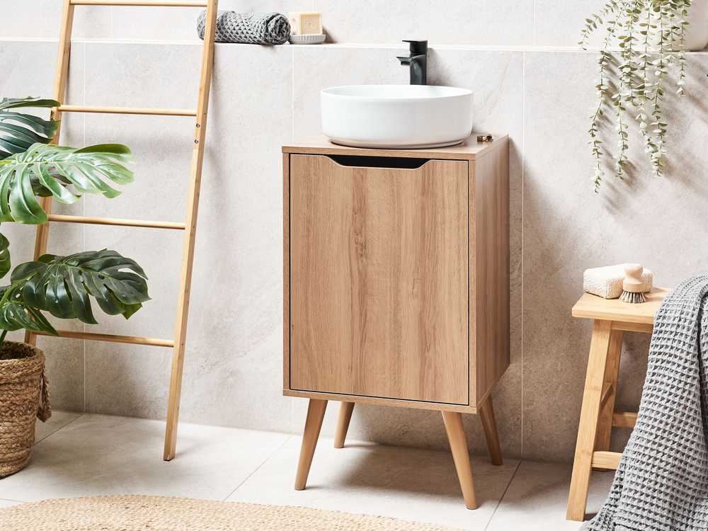 Beliani Praustuvo spintelė JUNIN 45 cm šviesiai ruda