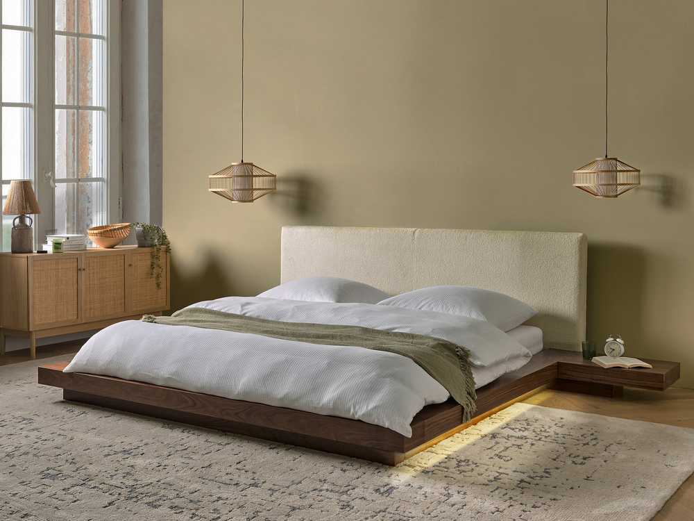 Beliani ZEN 180 x 200 cm LED dvigulė lova, rudas uosio atspalvis