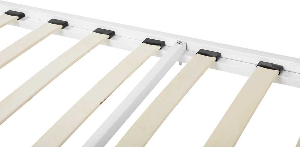 Beliani Metalinė lova CUSSET 160 x 200 cm Balta