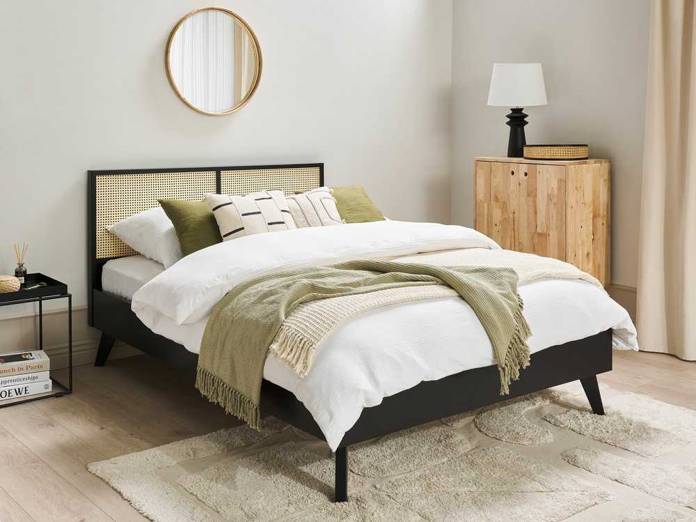 Beliani Rotango lova MONPAZIER 140 x 200 cm juoda