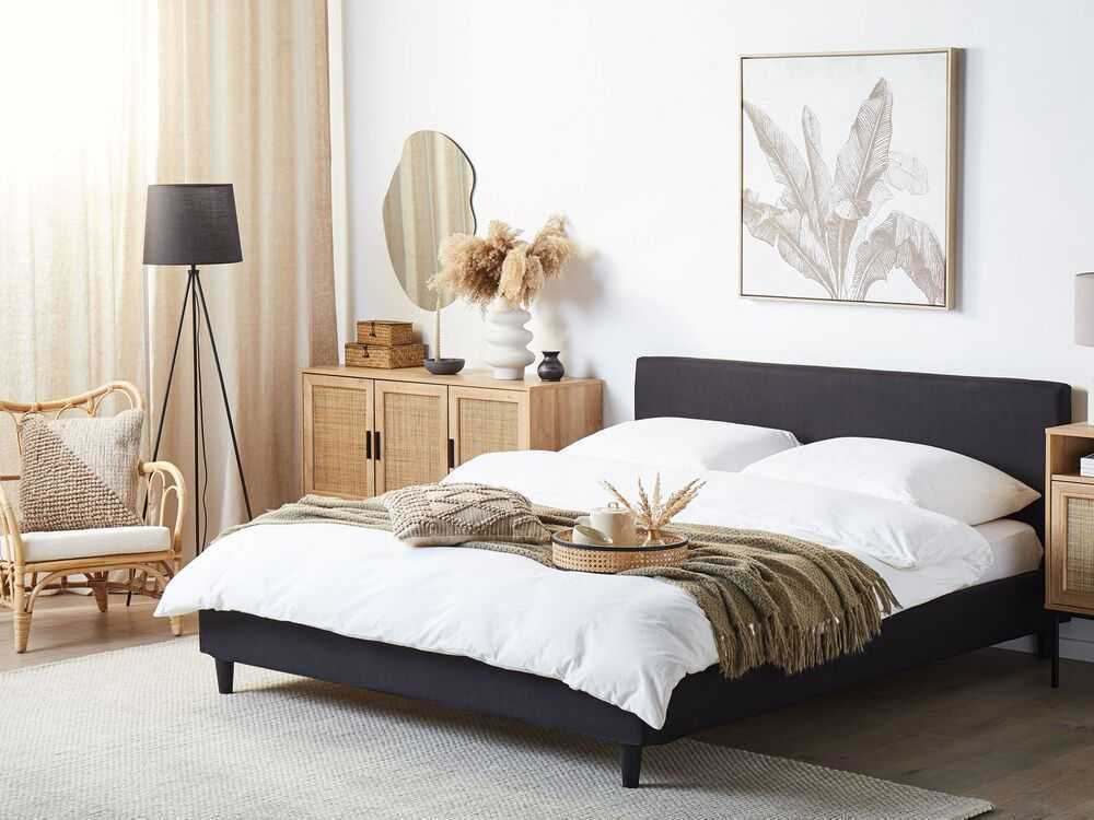 Beliani Lova FITOU 160 x 200 cm juoda