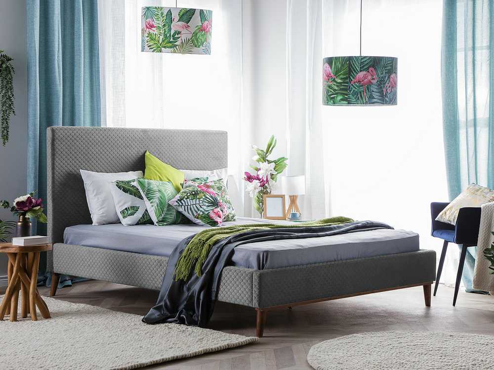 Beliani Velvetinė lova BAYONNE 180 x 200 cm šviesiai pilka