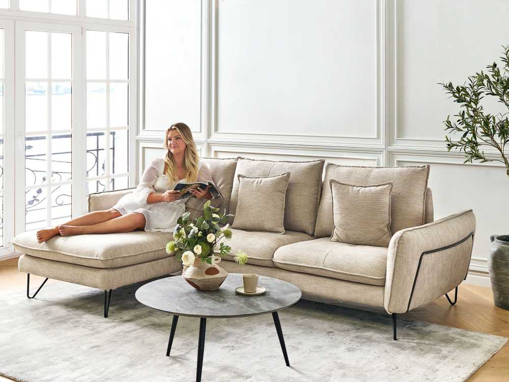 Beliani Trivietė kampinė sofa SERSAN šenilo audinio, smėlio spalvos, dešininė