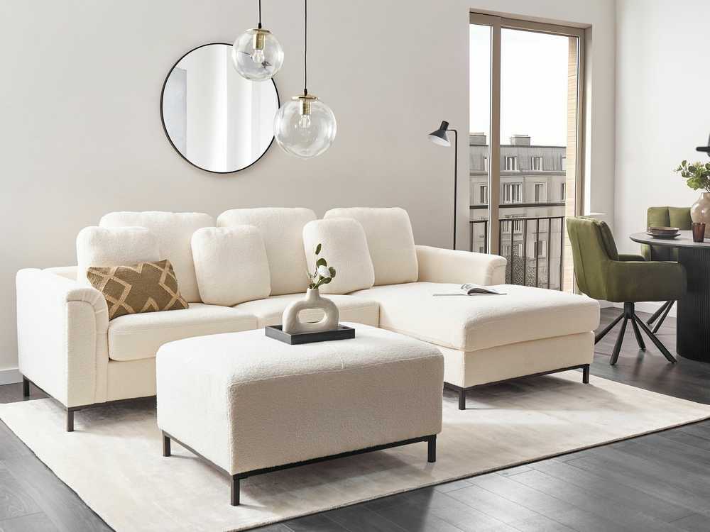 Beliani 5 vietų kampinė sofa OSLO Boucle balta su pufu, kairinė