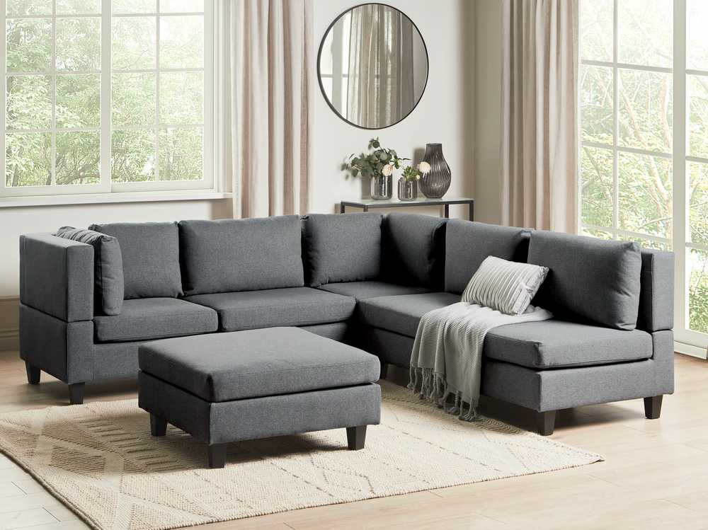 Beliani Penkių vietų modulinė sofa UNSTAD dešininė, tamsiai pilka su pufu