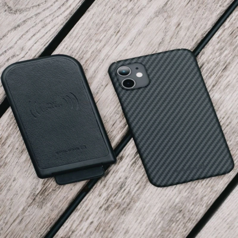 Evelatus Apple iPhone 11 Pro Max aukščiausios kokybės anglies pluošto dėklas ECCI11, juodas