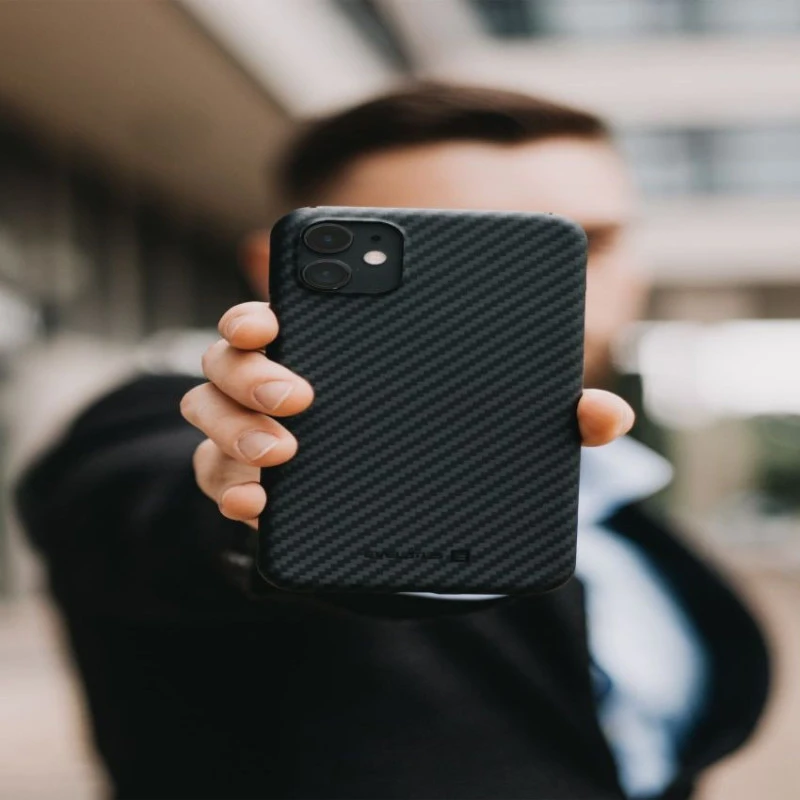 Evelatus Apple iPhone 11 Pro Max aukščiausios kokybės anglies pluošto dėklas ECCI11, juodas
