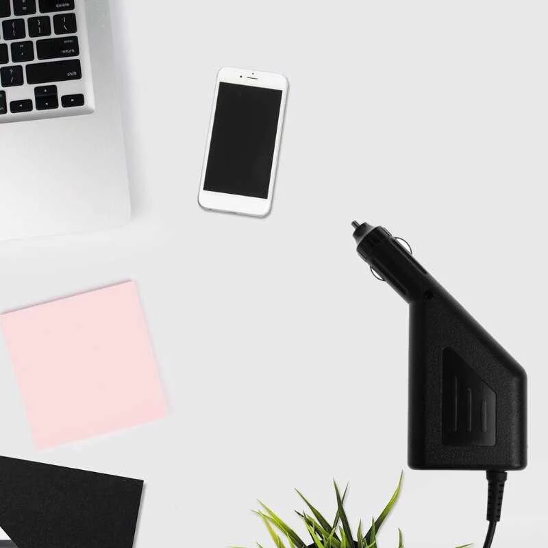 Universalus 90W | 16 antgalių + USB automobilinis nešiojamo kompiuterio kroviklis