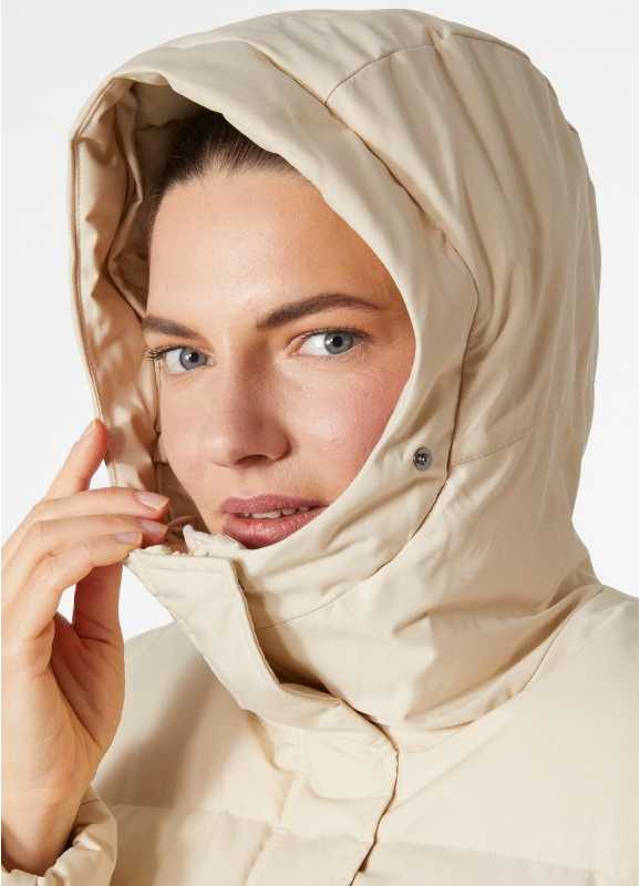 Moteriška pašiltinta parka Helly Hansen Blossom Puffy, smėlio