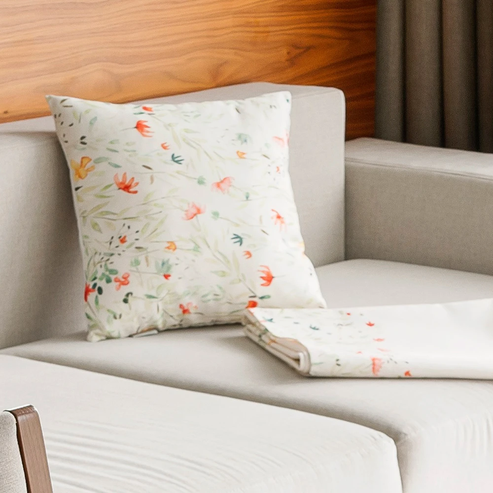 Pagalvių užvalkalai Pastel Flowers su gėlių raštu