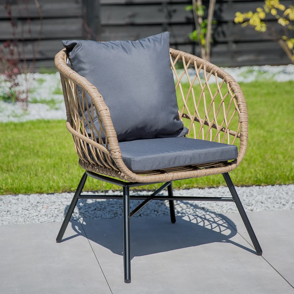 Danielle sodo kėdė smėlio spalvos PATIO