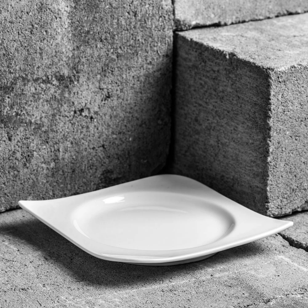 Kvadratinė porcelianinė desertinė lėkštė Fala 15 x 15 cm AMBITION