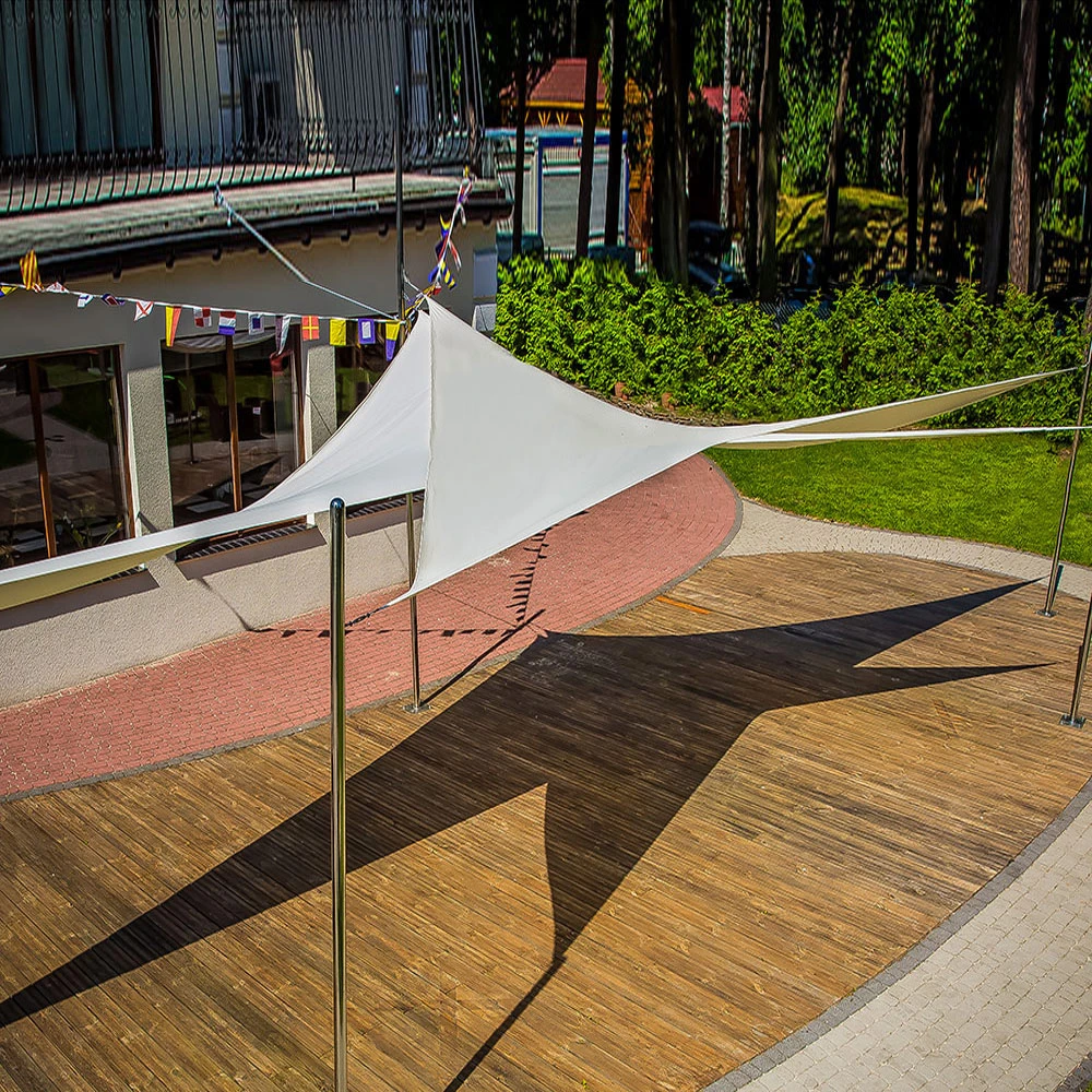 Saulės burė 3,6 x 3,6 x 3,6 m ekru PATIO