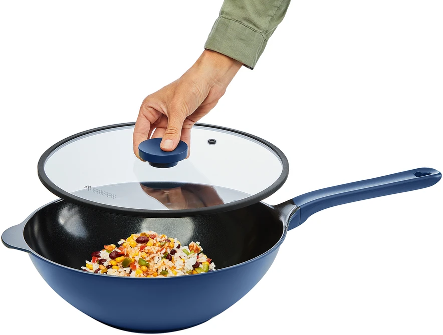 Wok keptuvė su Qualum Ceramic Cobalt danga 30 cm AMBITION