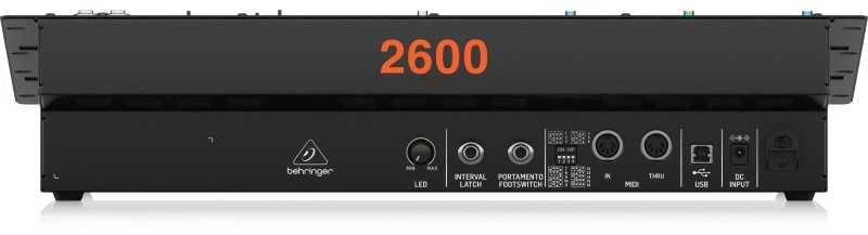 Behringer 2600 analoginis sintezatorius