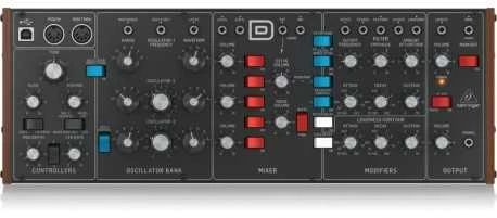 Behringer Model D Juoda