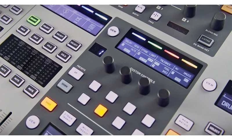 Behringer WING garso maišytuvas, 48 kanalai, 10 – 20000 Hz, sidabrinės spalvos