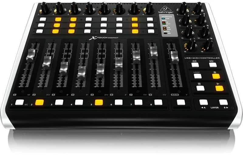 Behringer X-TOUCH kompaktiškas DDA valdiklis