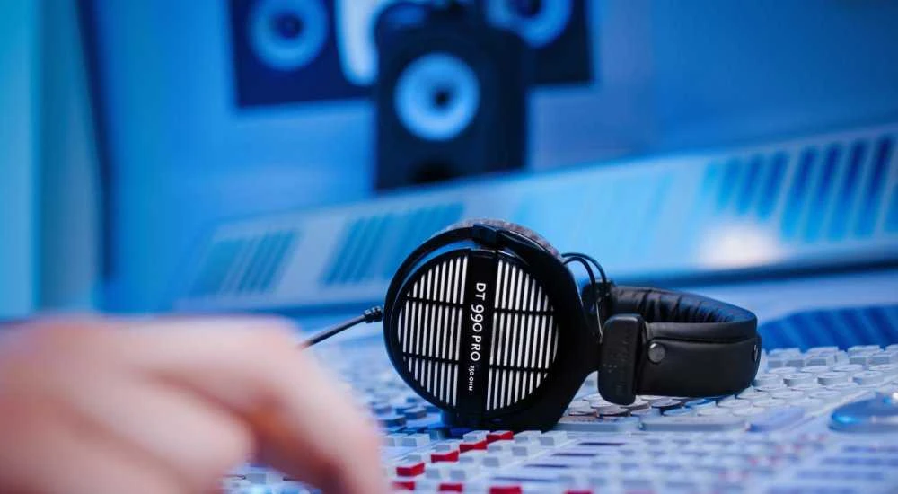 Studijinės ausinės Beyerdynamic DT 990 PRO, 250 omų, juodos 459038