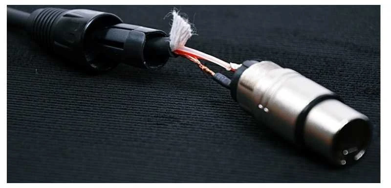 DMX 3Pin kabelio jungties konstrukcija
