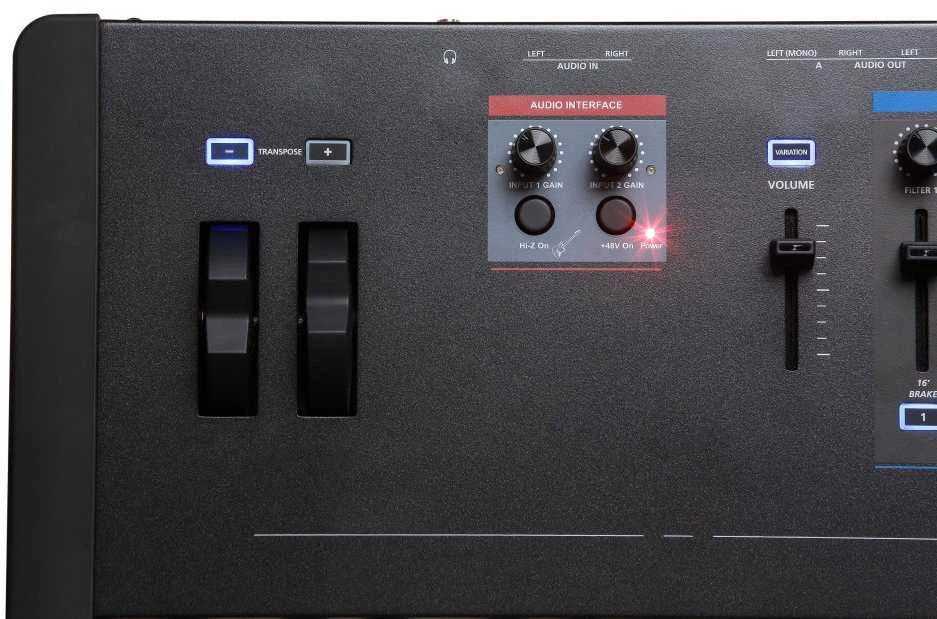 Kurzweil K2700 - sintezatorius/darbo stotis