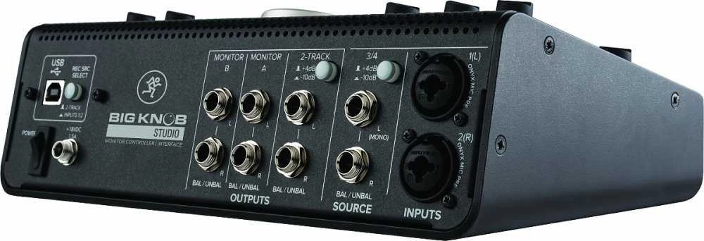 Mackie Big Knob Studio - Aktyvus lygio valdiklis 3x2 monitoriams