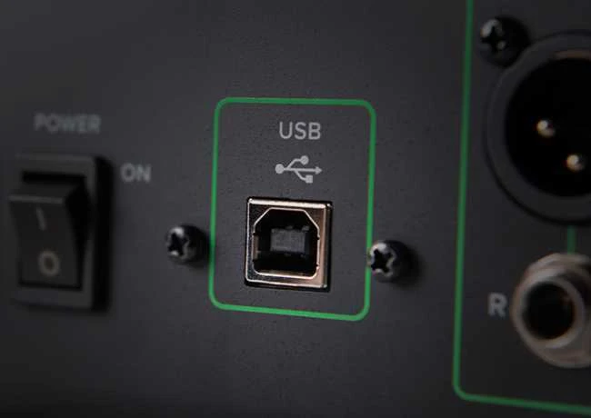 Mackie Onyx24 – Analoginis maišytuvas su USB sąsaja