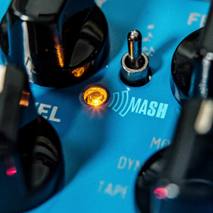 TC Electronic TC Electronic Flashback 2 - Efekt typu delay MASH