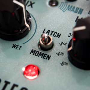 TC Electronic Quintessence Harmony – harmoninis efektas su