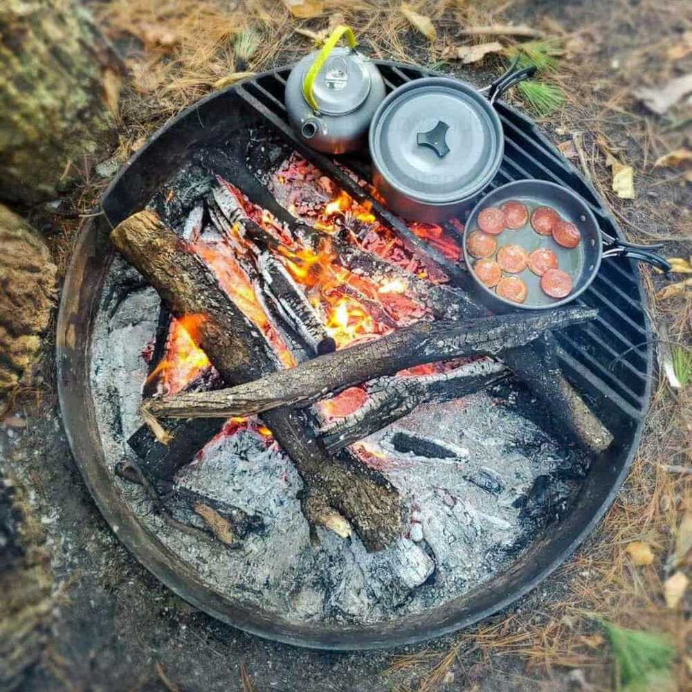 Turistinis indų ir įrankių rinkinys Be-active.pl ZG4-03, juoda