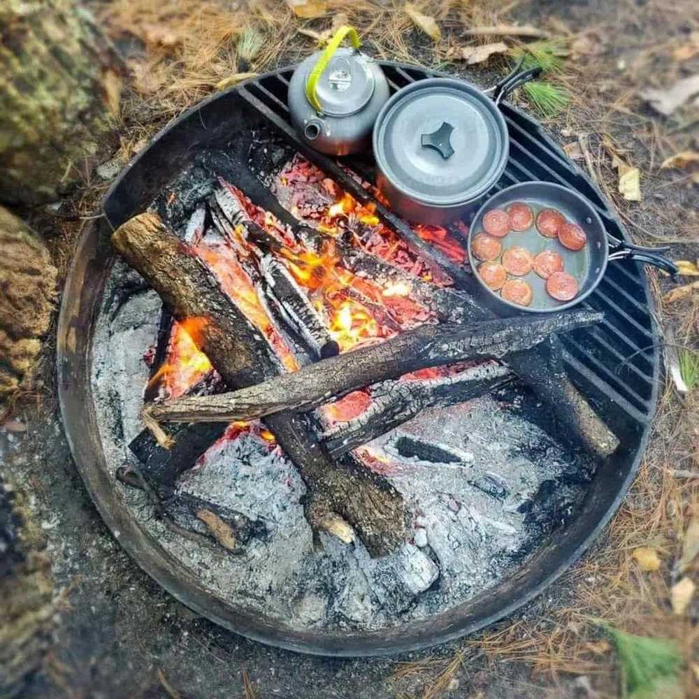 Turistinis indų ir įrankių rinkinys Be-active.pl ZG4-03, juoda