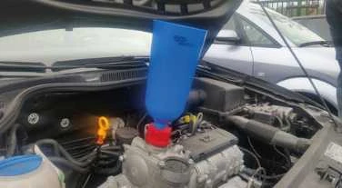 Bgs Technic Alyvos piltuvas su bajonetiniu adapteriu | VAG, Mercedes-Benz, BMW, Porsche, Volvo (8899)