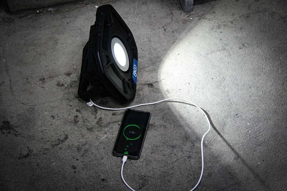 Bgs Technic Darbo lempa | akumuliatorinė / powerbank | COB-LED | 40 W | su vidiniais garsiakalbiais (85332)