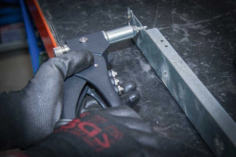 Bgs Technic Kniediklis srieginėms ir standartinėms kniedėms | daug padėčių (438)