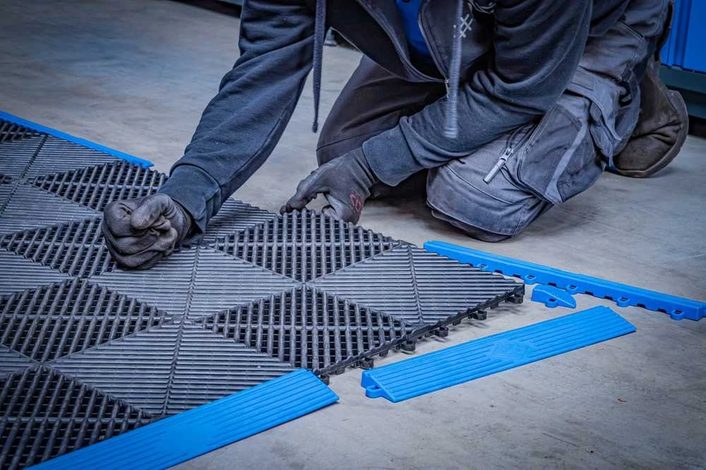 Bgs Technic Plastikinių grindų plytelių rinkinys | paspaudimo sistema | 400 x 400 x 18 mm | 10 vnt. (74546)