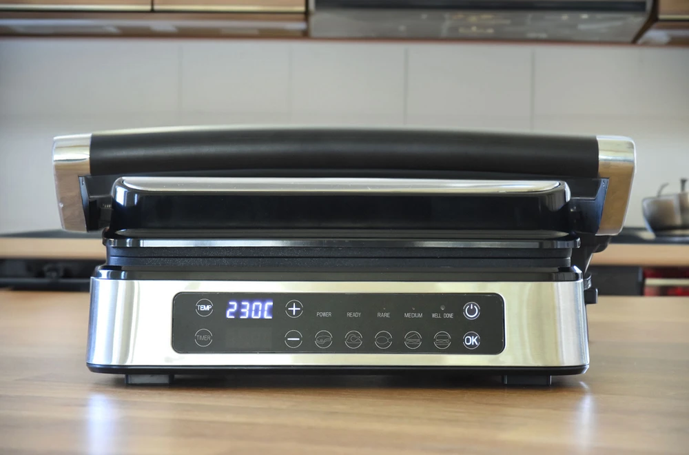 Virdulys „Toya Sa Poland“ elektrinis grilis 2000 W, LED skydelis (67450)