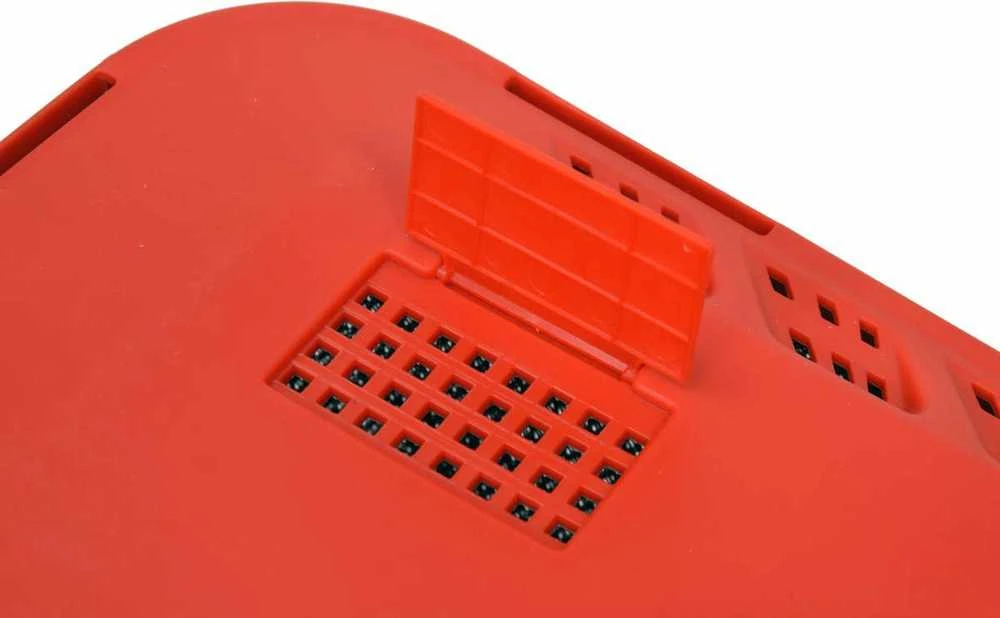 „YATO“ akumuliatorinė vejapjovė YT-85220 36V 2x18V 2x2,0Ah