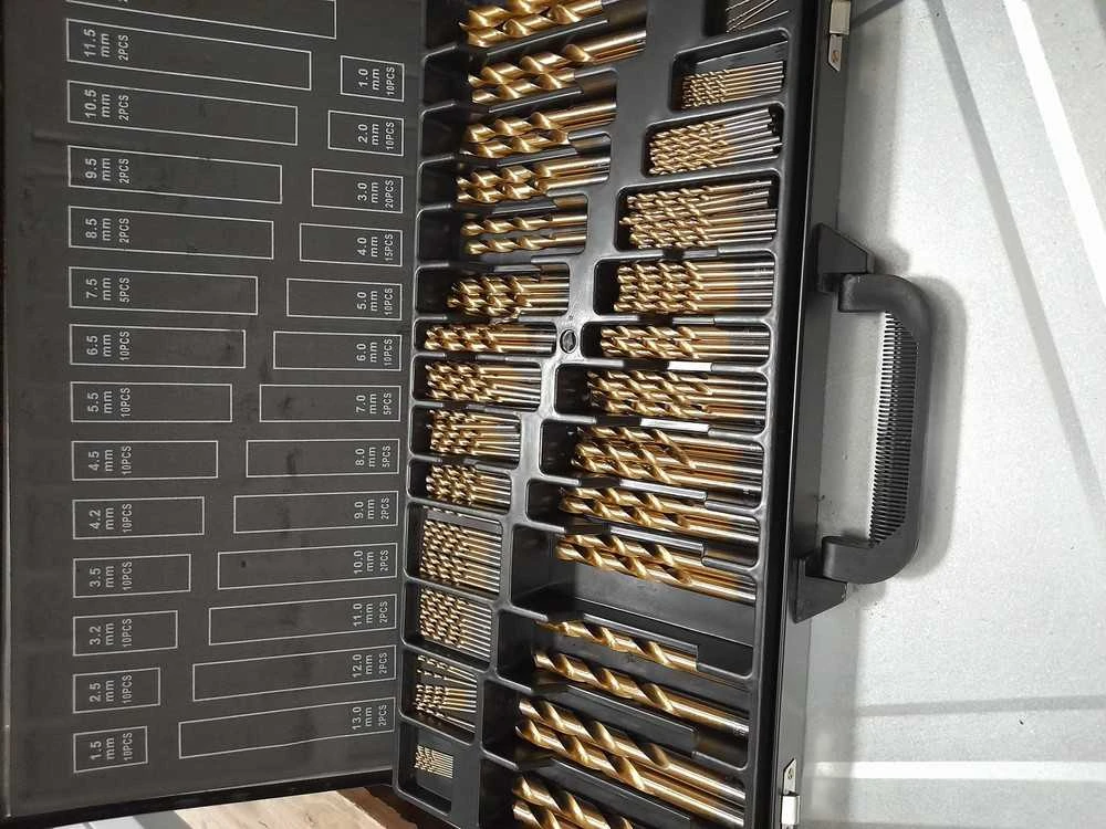 Grąžtas YATO GREASE METAL TYTAN 190vnt. / 1–13 mm
