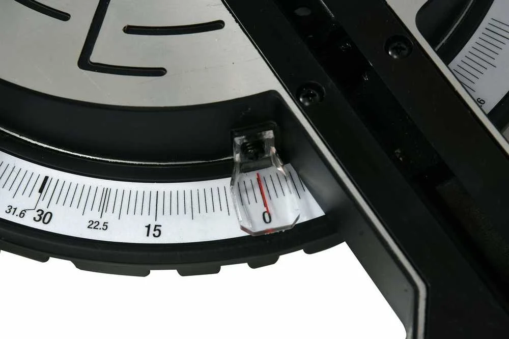 YATO MITER Pjūklas 18V 185mm SU PAŠAVIMU 1 x 4,0Ah + Įkroviklis