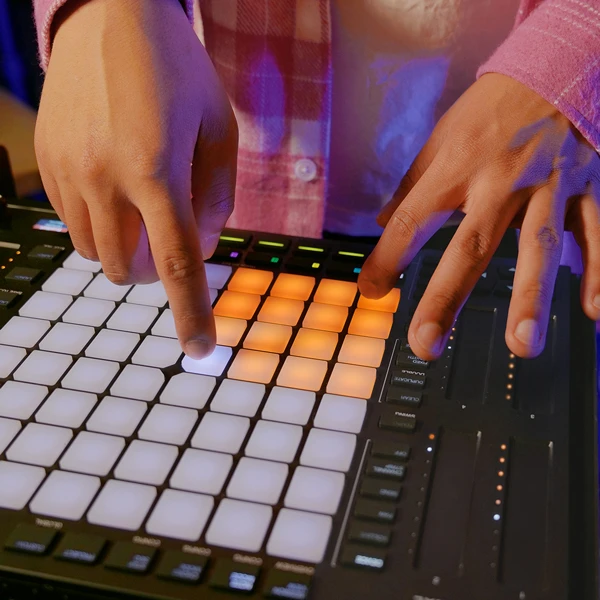 AKAI APC 64 – Ableton Live Valdiklis