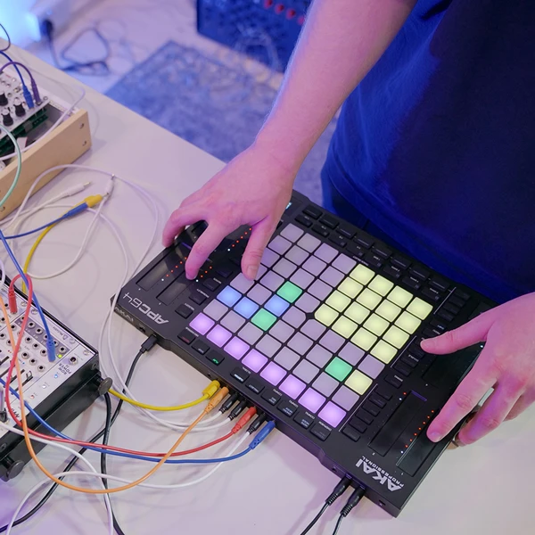 AKAI APC 64 – Ableton Live Valdiklis
