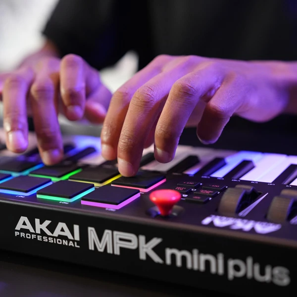 AKAI MPK Mini Play MK3 klaviatūra, juoda/raudona