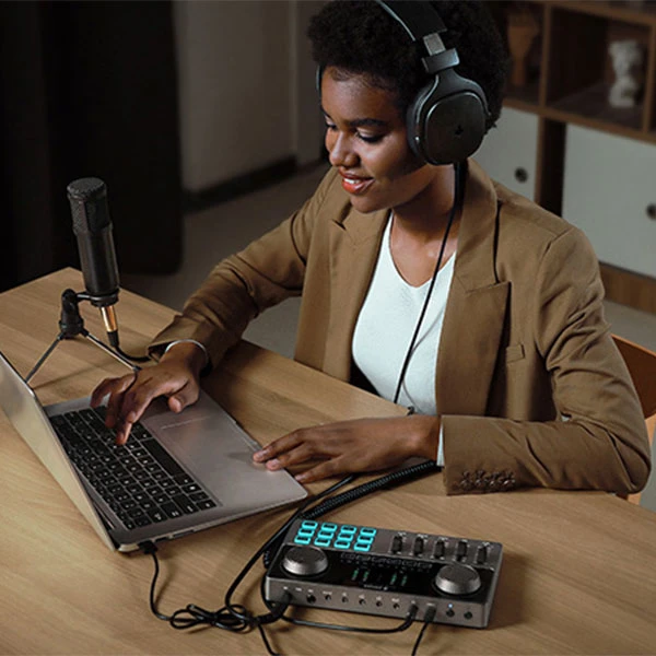 Donner Podcast Bundle komplektas podcast su mikrofonu