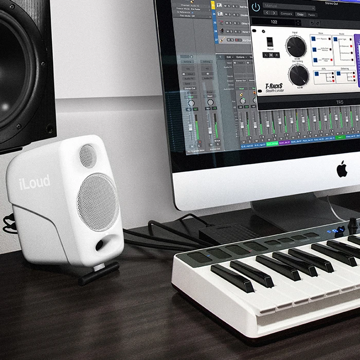 IK Multimedia iLoud Micro Monitorius - active monitorius