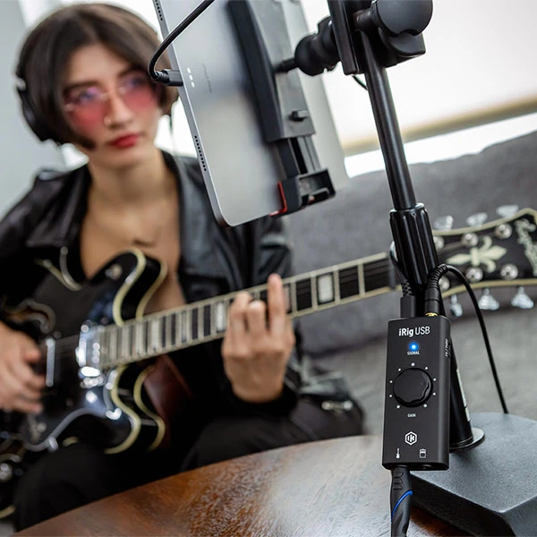 IK Multimedia iRig 2 - audio interface