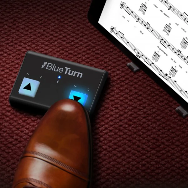 IK Multimedia iRig BlueTurn šoninio posūkio pedalas